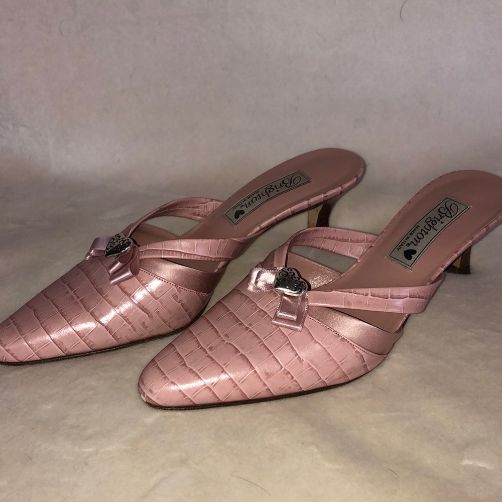 Light pink Brighton kitten heels